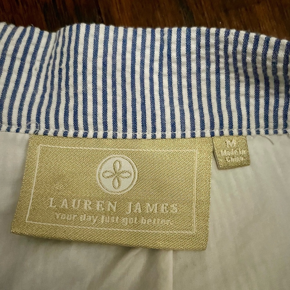 Lauren James Birdie Stripe Ruffle Seersucker Front Shorts SZ:M NWOT - Picture 5 of 11